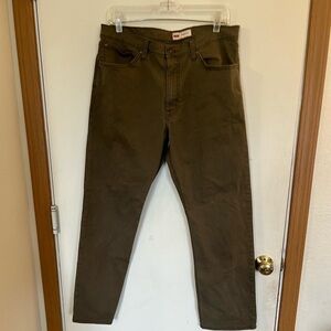 Wrangler straight fit Olive green pants